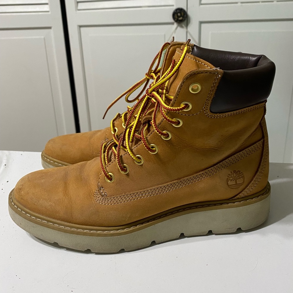 Timberland flat bottomed high boots size 7